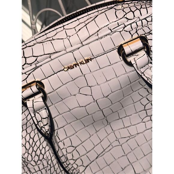 Calvin Klein White Crocodile leather hand bag   Handbag features white “crocodil - Picture 1 of 10